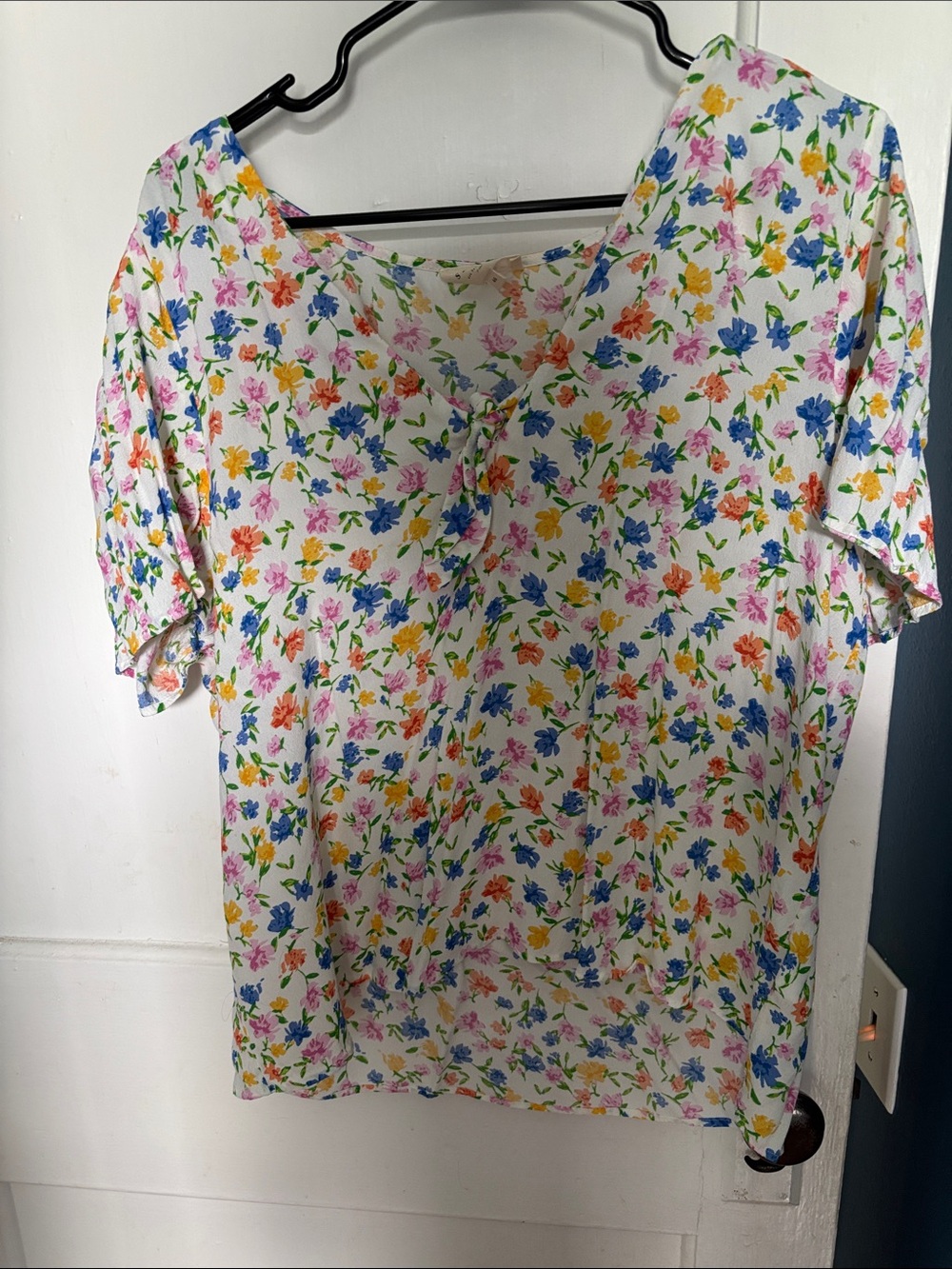 Sezane White Floral V-Neck Blouse with Multicolor Print